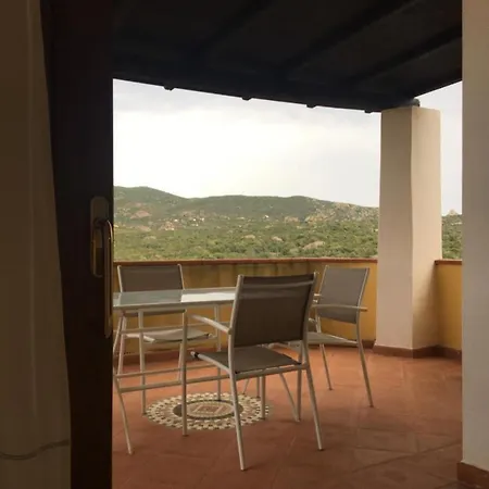 Apart Otel Vallemare E Baja Sardinya