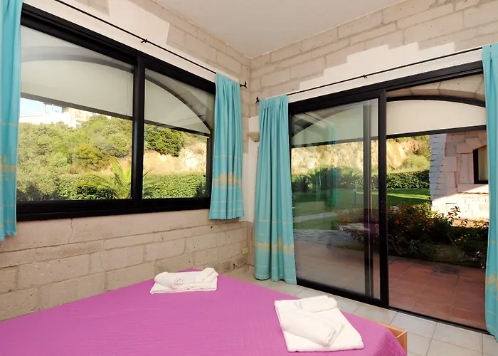 Apart Otel Vallemare E Baja Sardinya