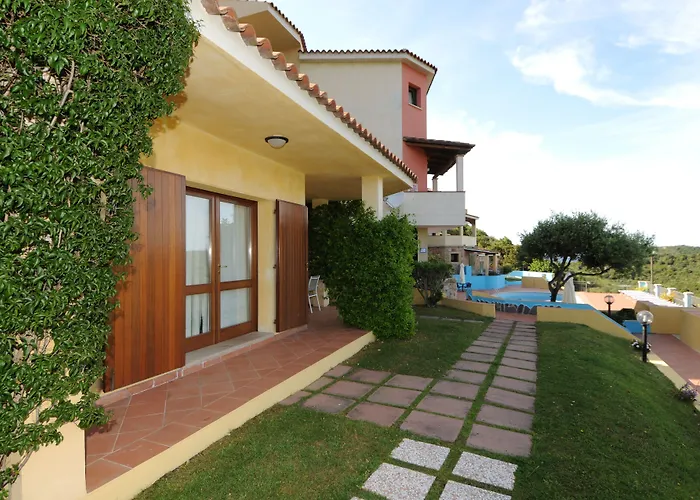 Apart Otel Vallemare E Baja Sardinya